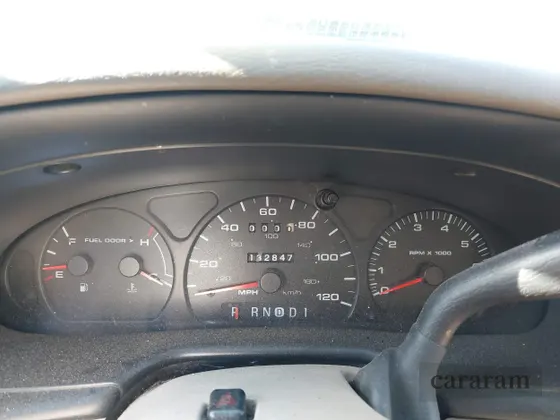 2000 Ford Taurus SE