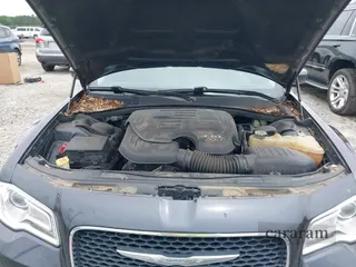 2015 Chrysler 300 Limited
