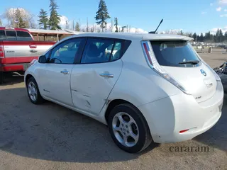 2013 Nissan LEAF S