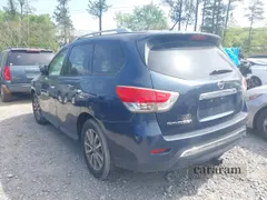 2015 Nissan Pathfinder SL