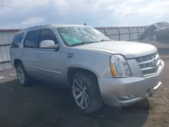 2013 Cadillac Escalade Premium