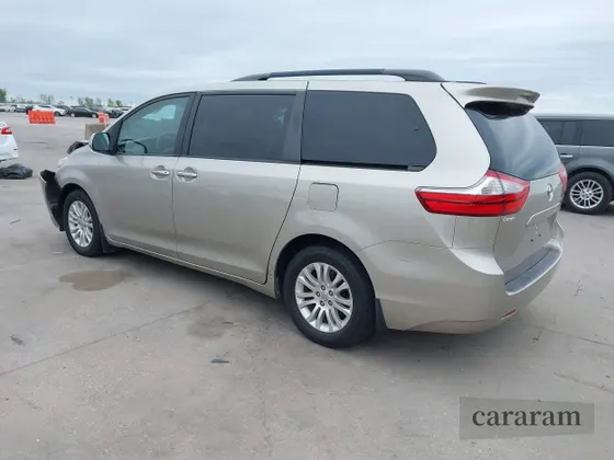 2015 Toyota Sienna XLE
