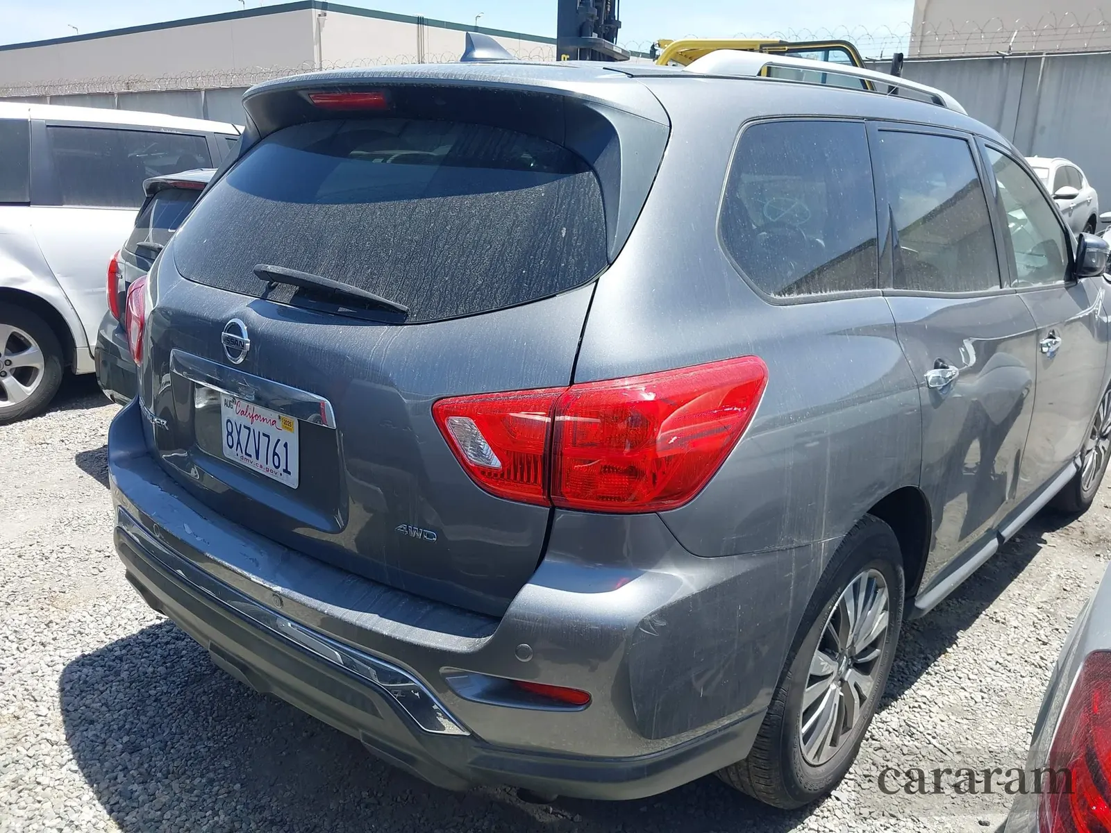2019 Nissan Pathfinder SL