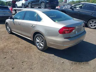 2016 Volkswagen Passat S