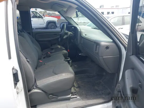 2005 Chevrolet Silverado 1500 LS
