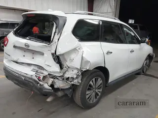 2019 Nissan Pathfinder SV