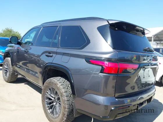 2023 Toyota Sequoia SR5