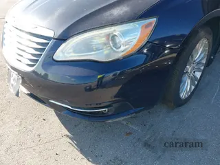 2011 Chrysler 200 Limited