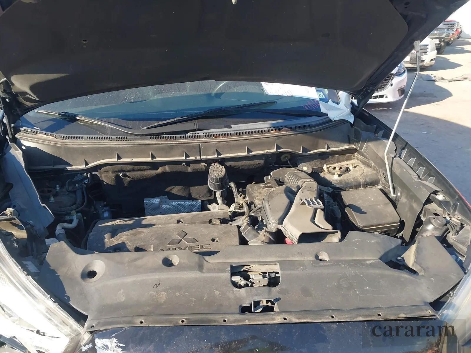 2015 Mitsubishi Outlander ES