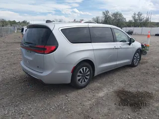 2023 Chrysler Pacifica Hybrid Touring L