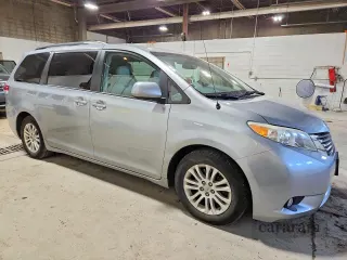 2012 Toyota Sienna XLE