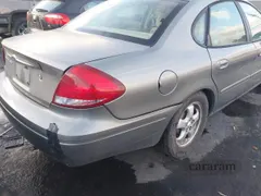 2004 Ford Taurus SES