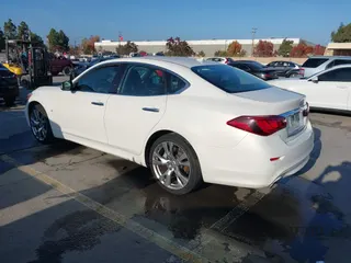2015 Infiniti Q70