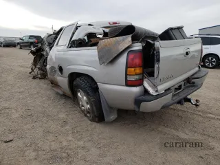 2005 GMC Sierra Denali