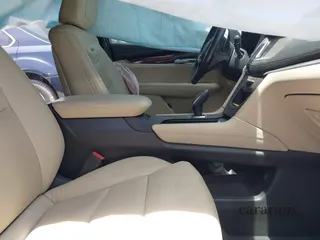 2019 Cadillac XT5 Luxury FWD