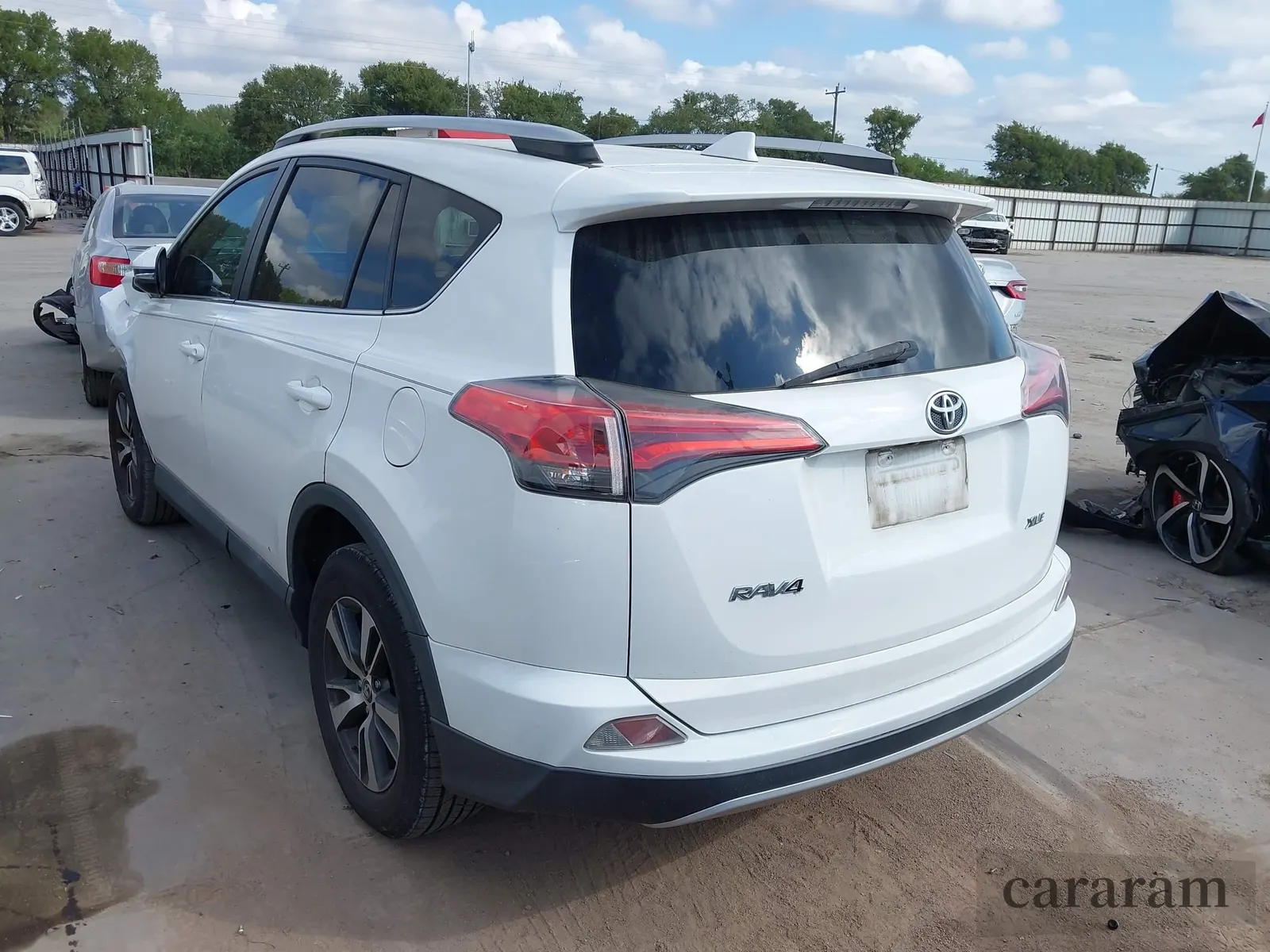 2016 Toyota RAV4 XLE