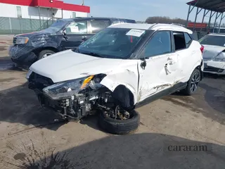 2020 Nissan Kicks SV