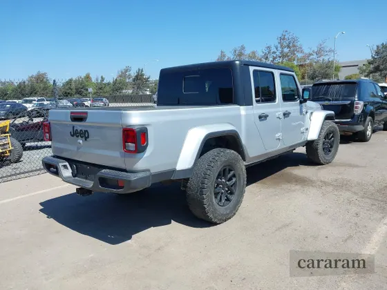 2022 Jeep Gladiator Sport S