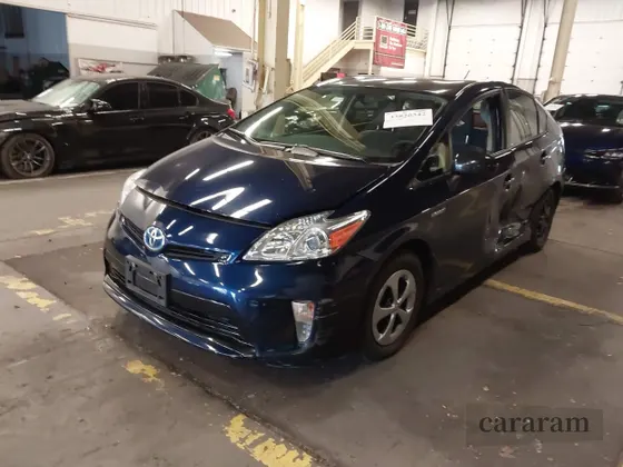 2013 Toyota Prius Two