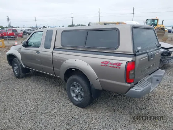 2004 Nissan Frontier XE Desert Runner