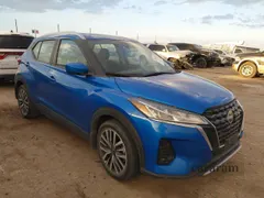 2022 Nissan Kicks SV
