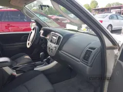2005 Mazda Tribute S
