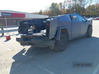 2024 Tesla Cybertruck