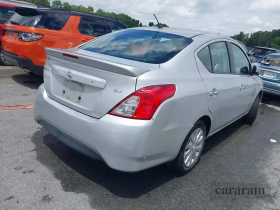 2017 Nissan Versa SV