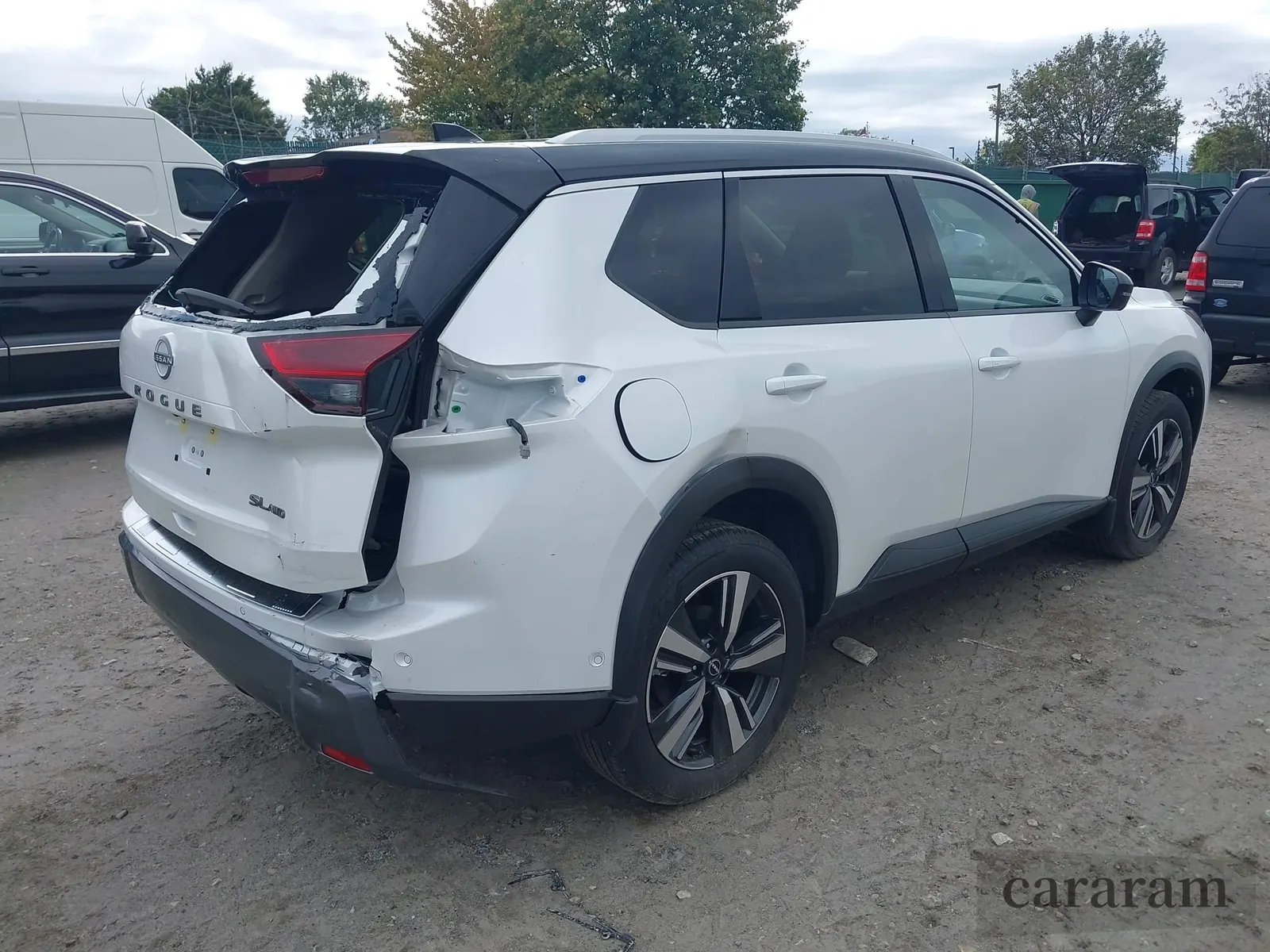 2025 Nissan Rogue SL