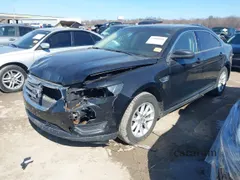 2013 Ford Taurus SE