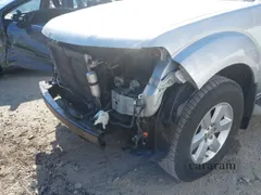 2011 Nissan Pathfinder LE