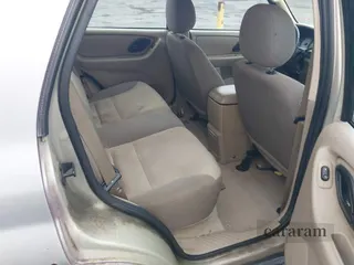 2004 Ford Escape XLS