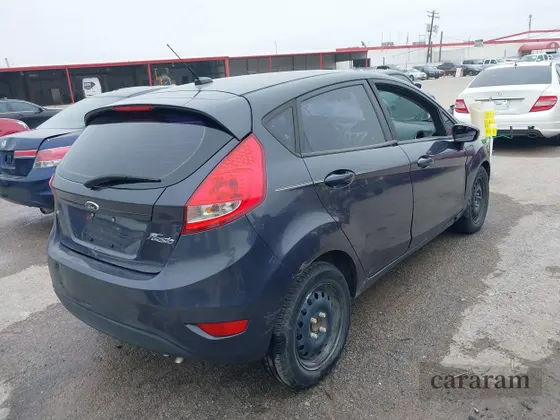 2013 Ford Fiesta SE
