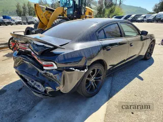 2018 Dodge Charger SXT