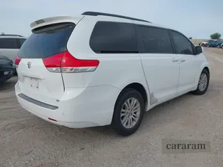 2011 Toyota Sienna XLE AAS