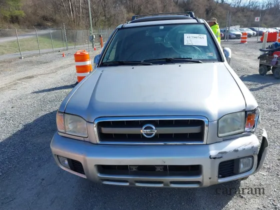 2003 Nissan Pathfinder SE