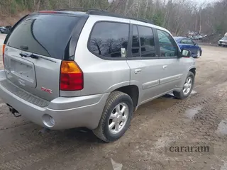 2004 GMC Envoy SLE