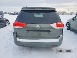 2012 Toyota Sienna