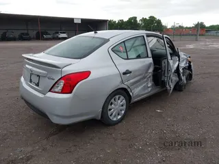 2019 Nissan Versa SV