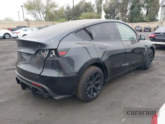 2025 Tesla Model Y Long Range