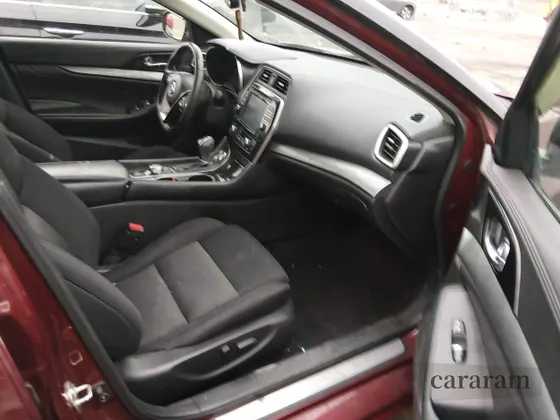 2016 Nissan Maxima SV