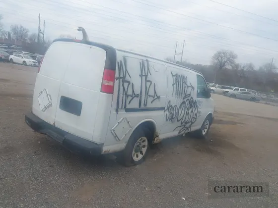 2012 GMC Savana Cargo