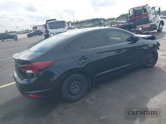 2019 Hyundai Elantra SE