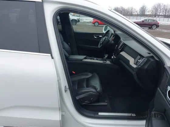 2021 Volvo XC60 Inscription