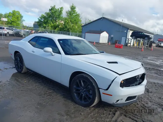 2022 Dodge Challenger SXT