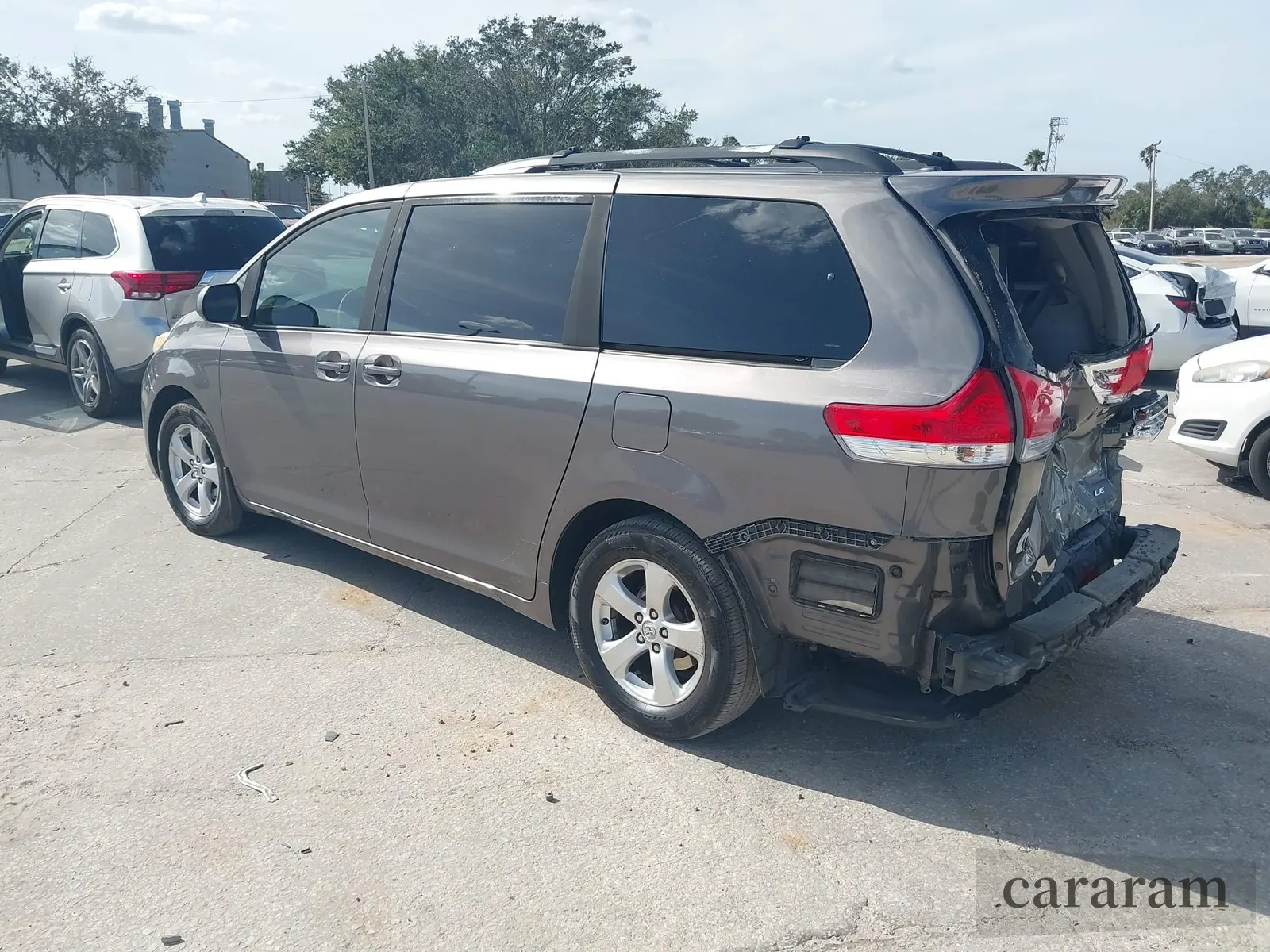 2014 Toyota Sienna LE AAS
