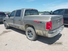 2006 Dodge Dakota