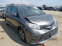 2018 Toyota Sienna LE