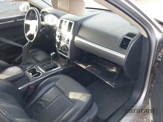 2010 Chrysler 300 Touring