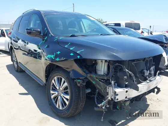 2019 Nissan Pathfinder SV